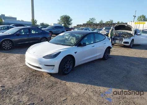 2023 Tesla Model 3 Rear-Wheel Drive z USA, uszkodzony, nr VIN 5YJ3E1EAXPF511717